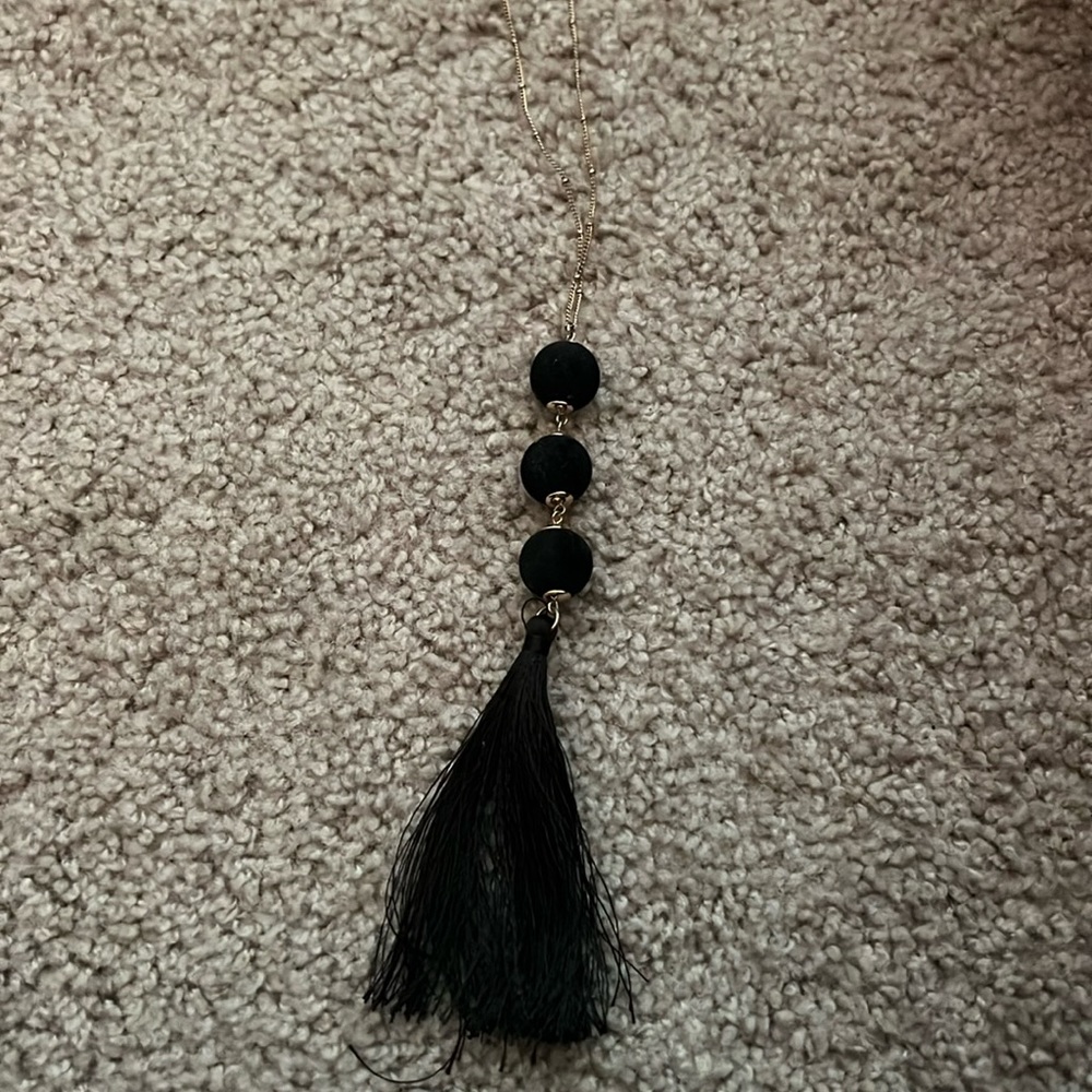 Black fringe necklace with gold